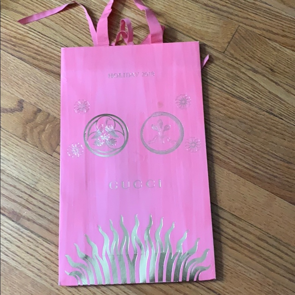 RARE LIMITED EDITION GUCCI HOLIDAY 2018 BAG